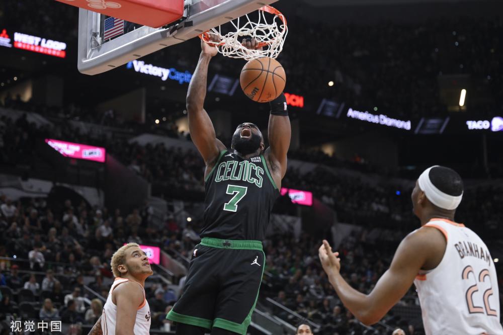 首发出场 首发出场