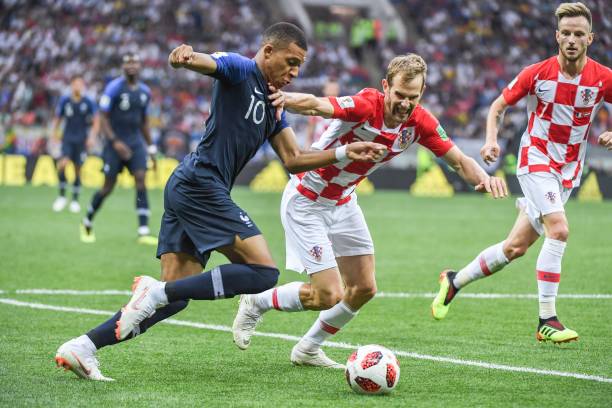 他第一次为 他第一次为