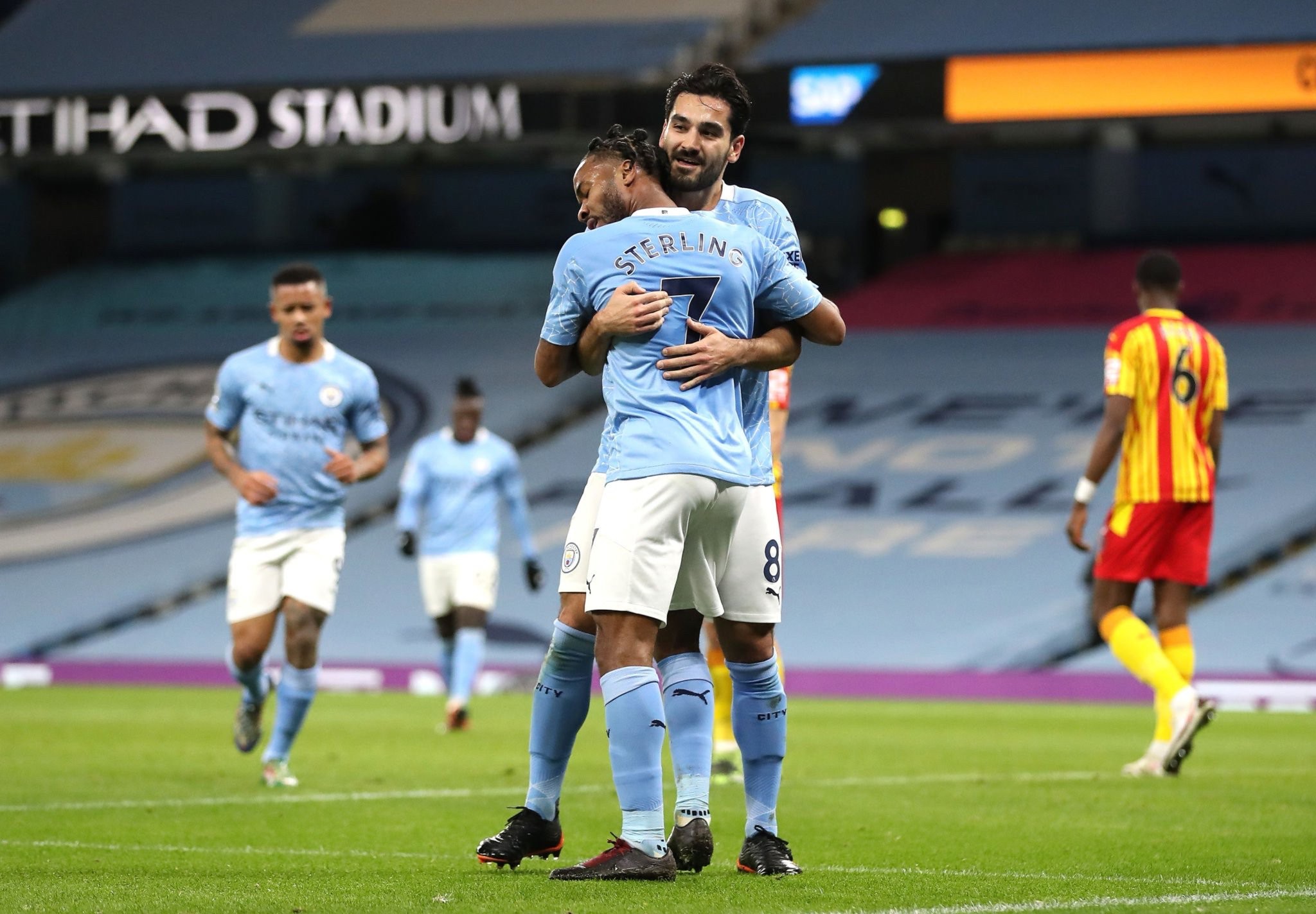 他的到来可 他的到来可